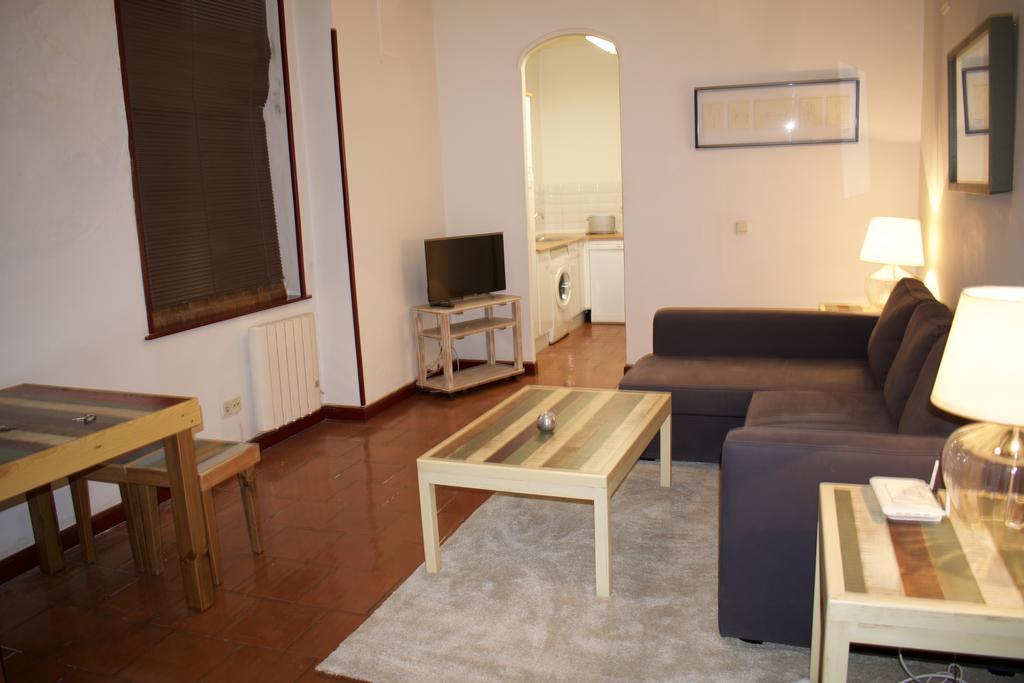 Apartamentos Madrid Retiro Esterno foto