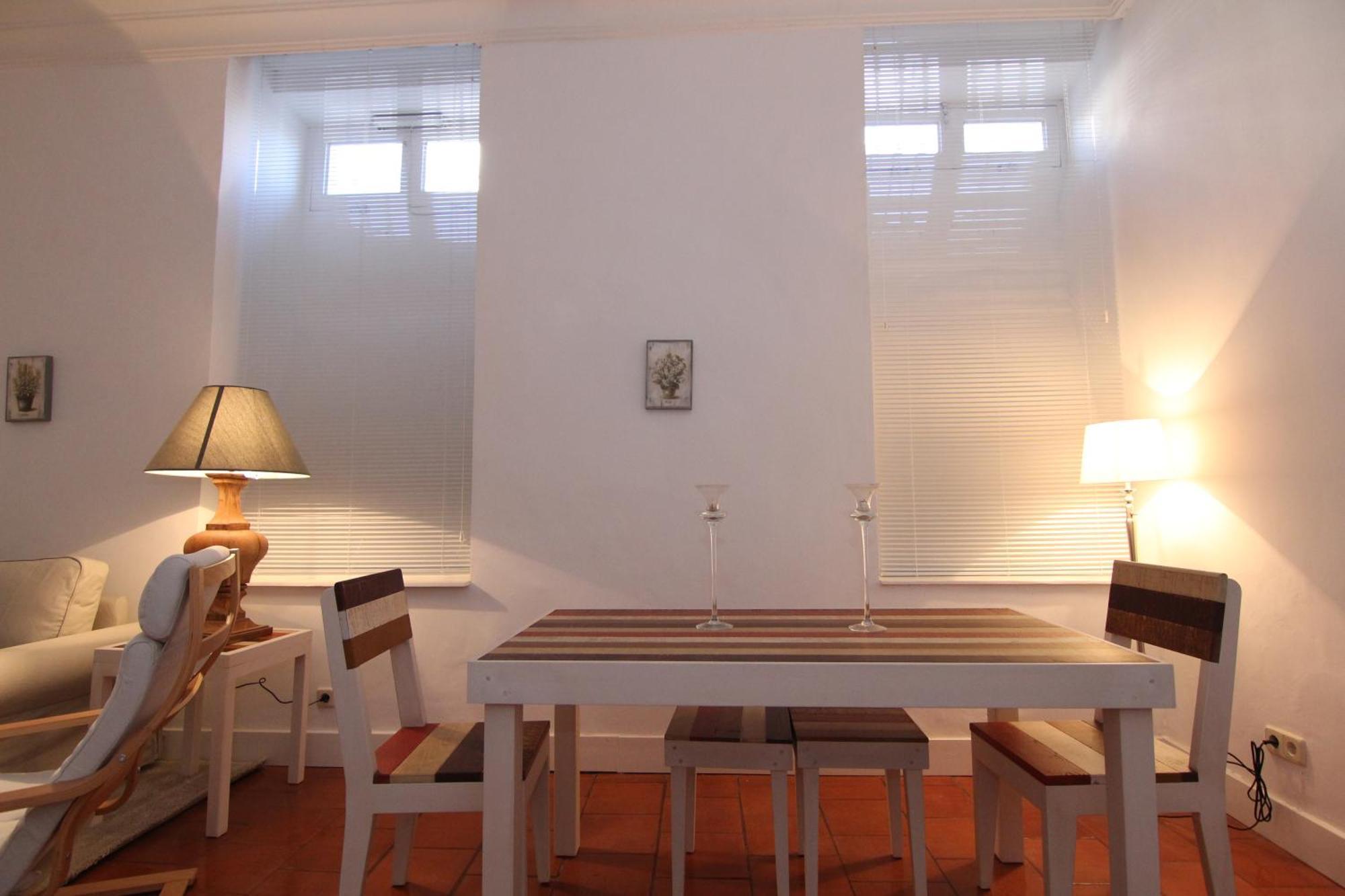 Apartamentos Madrid Retiro Esterno foto